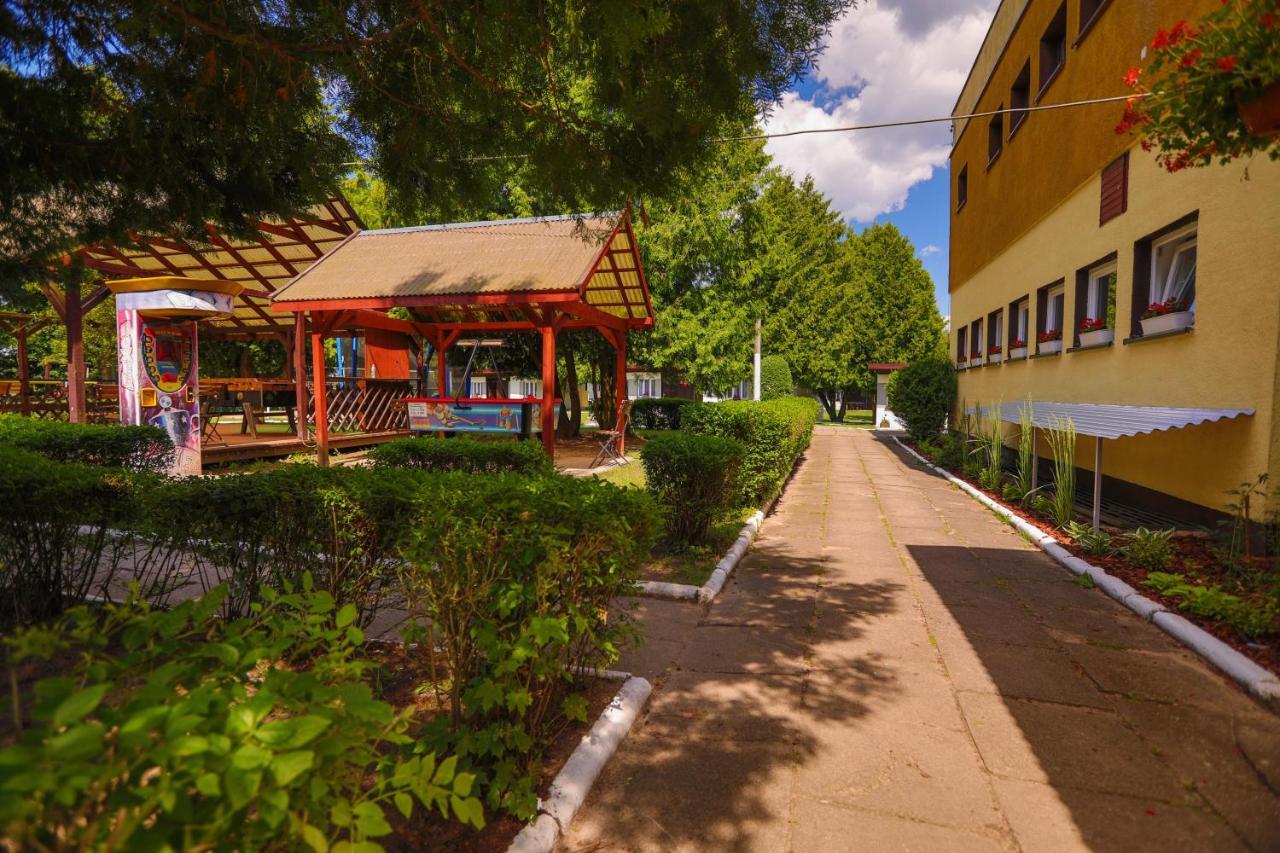Osrodek Wypoczynkowy Dolomity Hotel Jedwabno Eksteriør billede